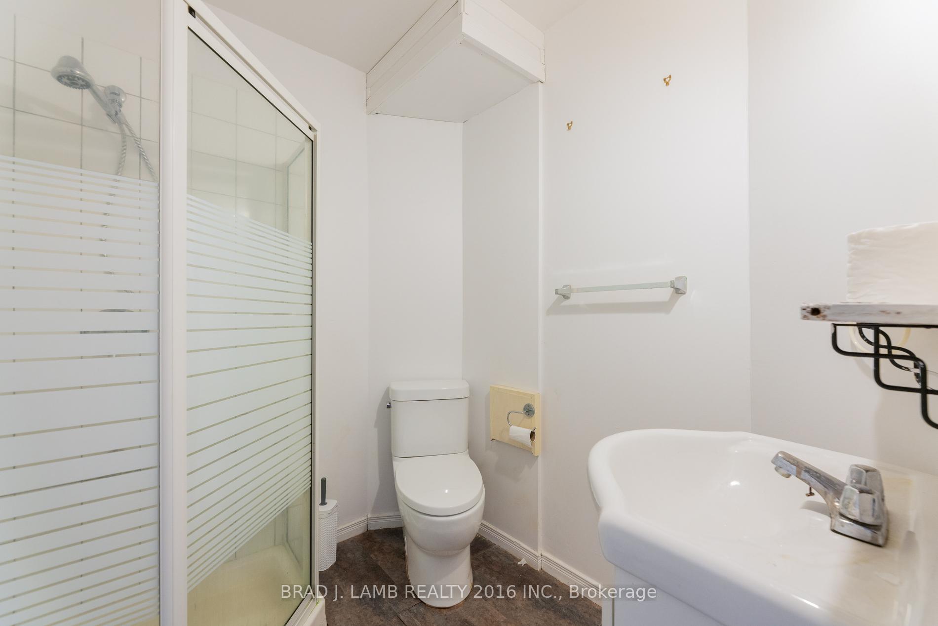 Photo 4 of 18585 Keele Street, King, Rural King — HOMEH