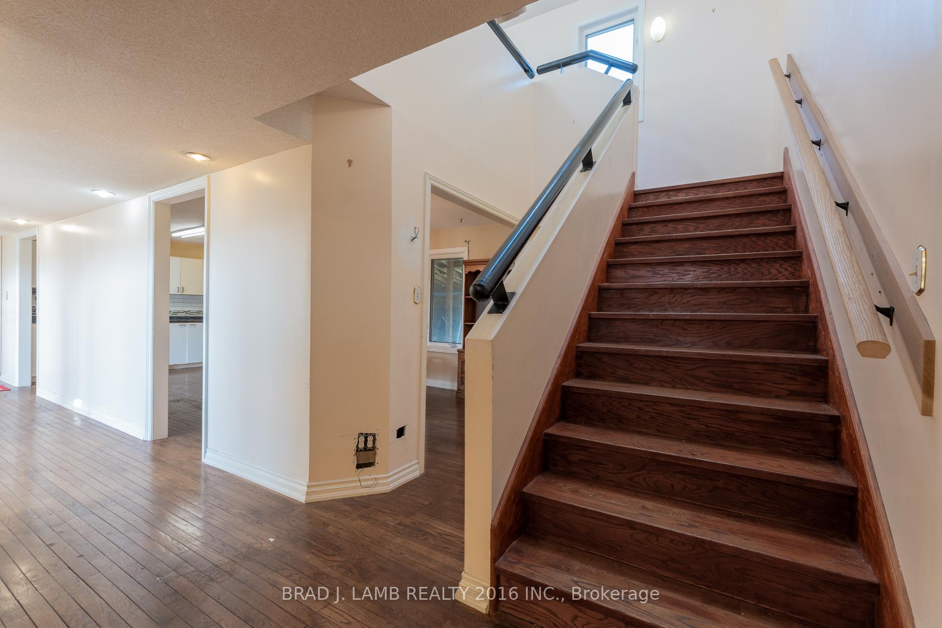 Photo 7 of 18585 Keele Street, King, Rural King — HOMEH