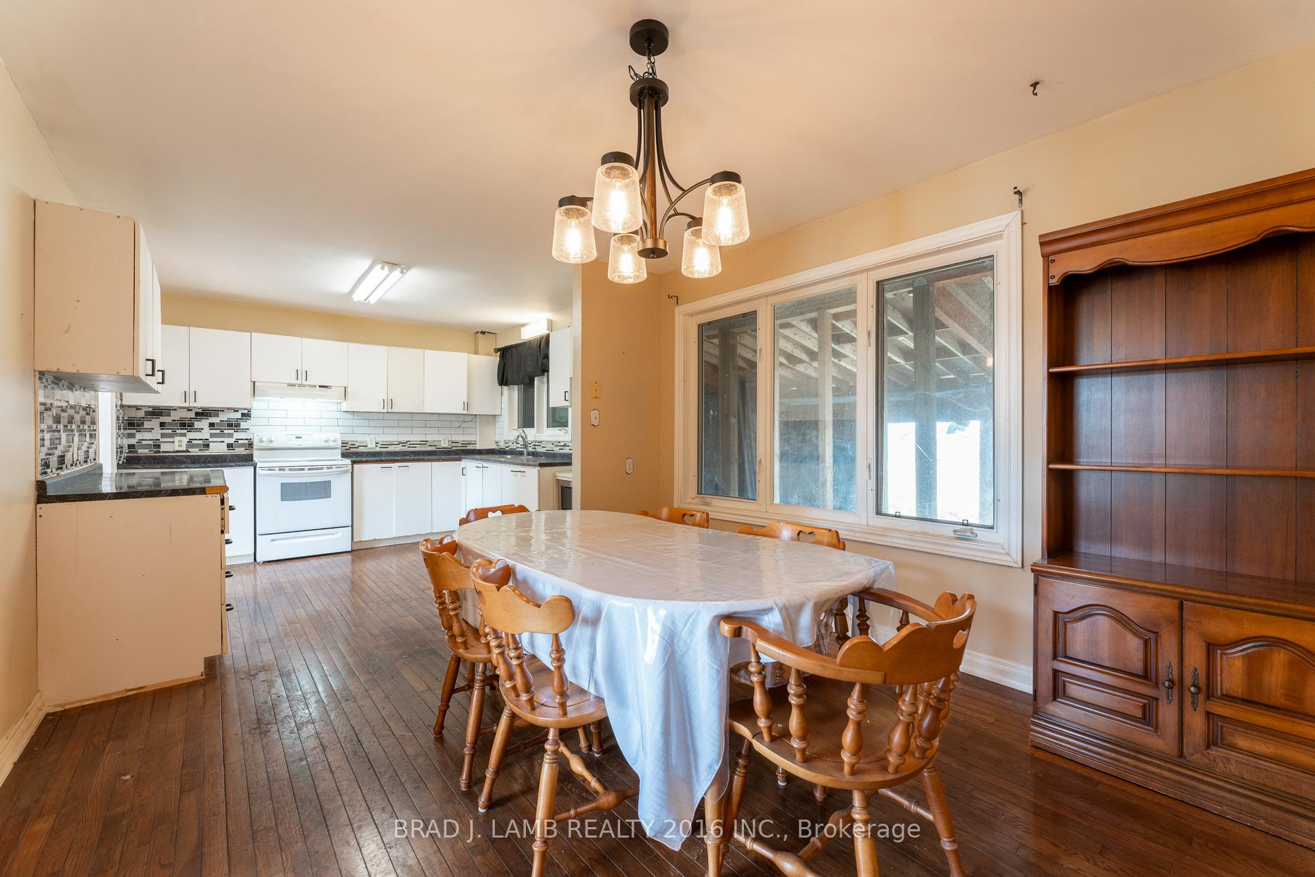 Photo 10 of 18585 Keele Street, King, Rural King — HOMEH