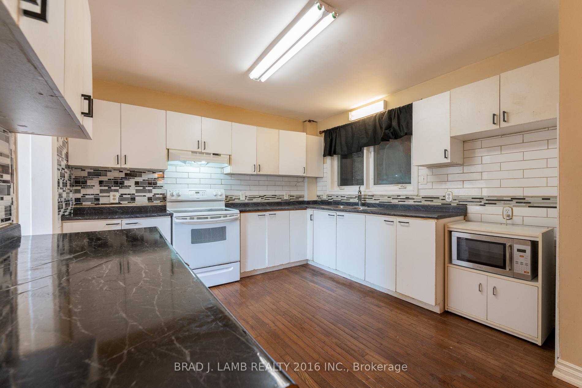 Photo 28 of 18585 Keele Street, King, Rural King — HOMEH