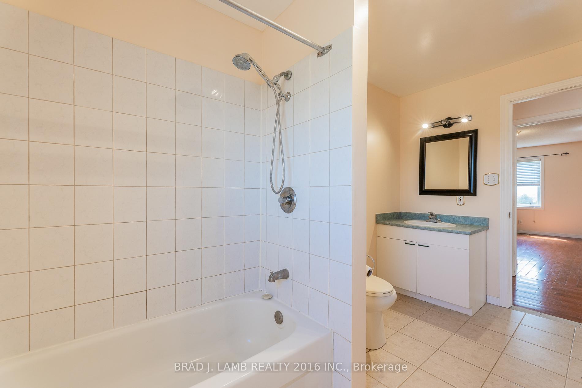 Photo 18 of 18585 Keele Street, King, Rural King — HOMEH