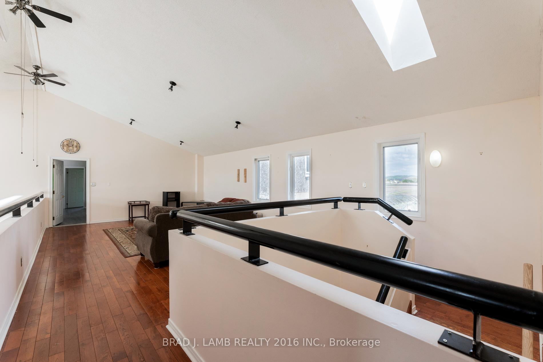 Photo 16 of 18585 Keele Street, King, Rural King — HOMEH