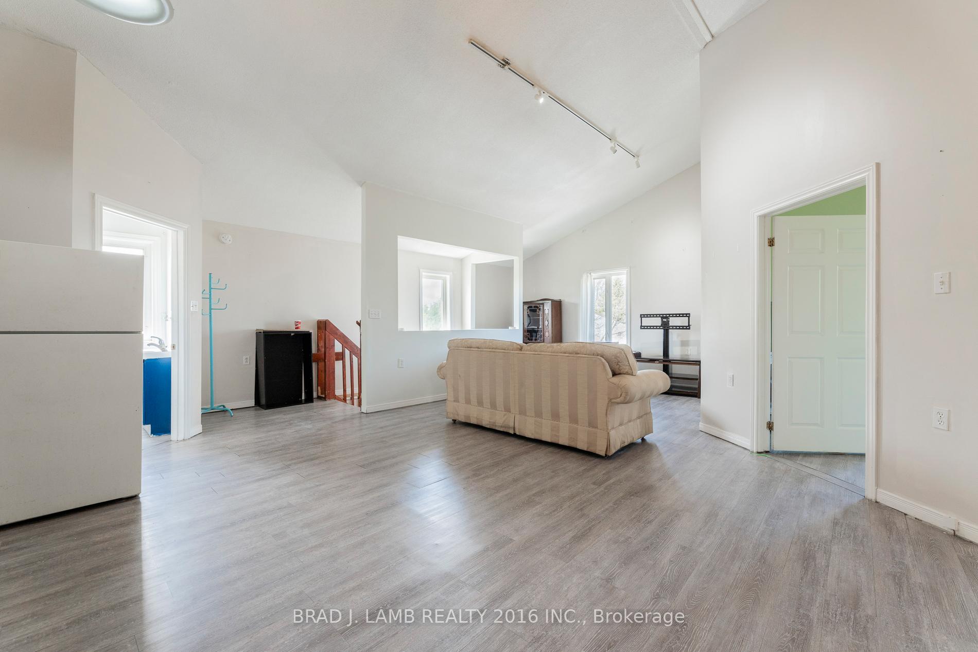 Photo 44 of 18585 Keele Street, King, Rural King — HOMEH