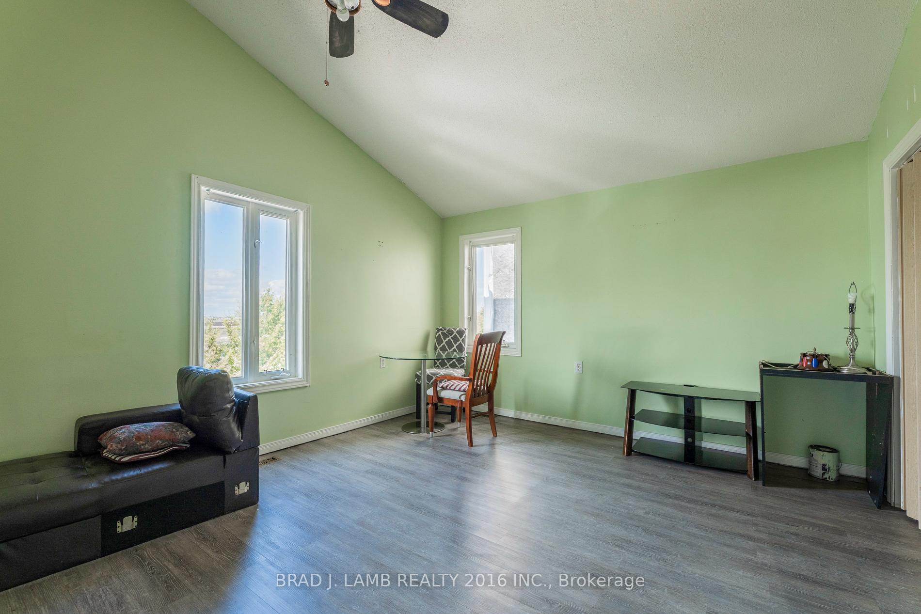 Photo 33 of 18585 Keele Street, King, Rural King — HOMEH