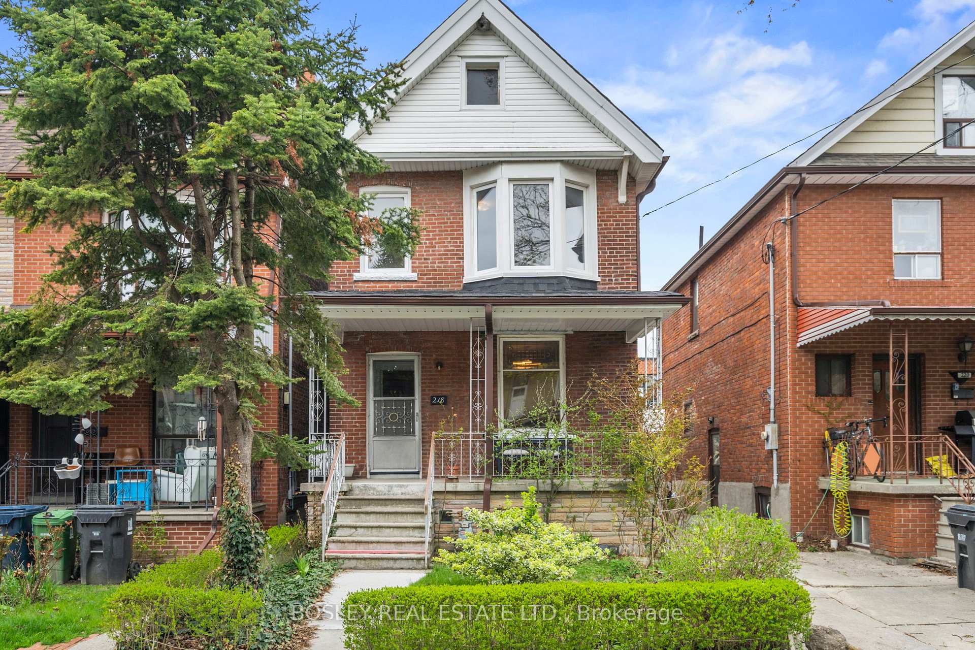 Front of 218 Montrose Avenue