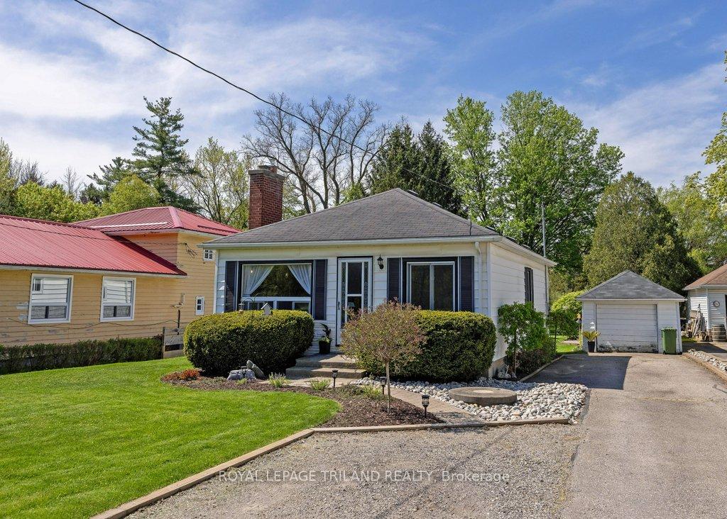 Photo 2 of 9713 Sunset Drive, St. Thomas — HOMEH