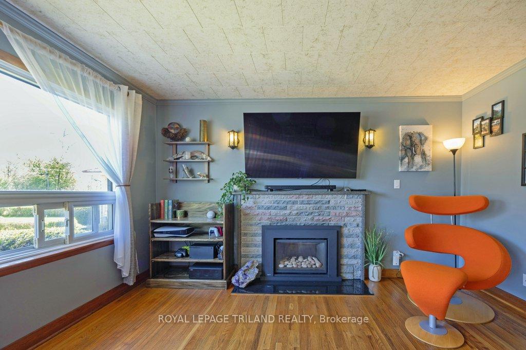 Photo 3 of 9713 Sunset Drive, St. Thomas — HOMEH