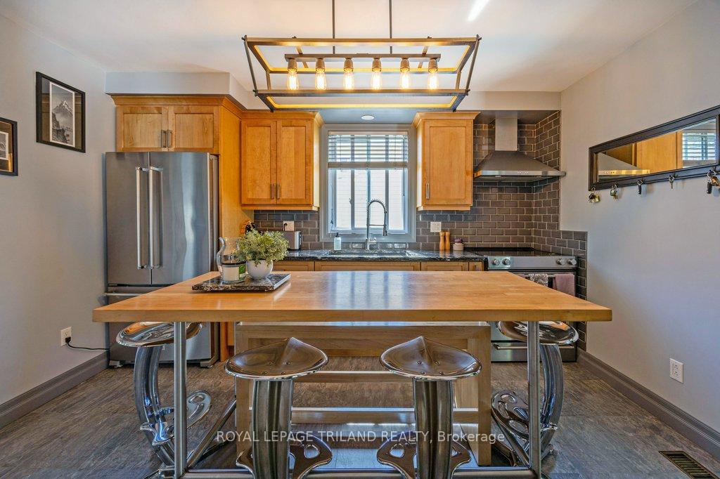 Photo 22 of 9713 Sunset Drive, St. Thomas — HOMEH