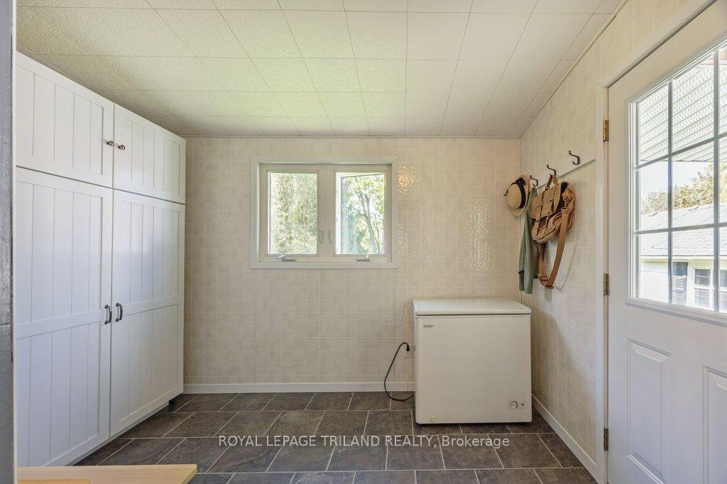 Photo 20 of 9713 Sunset Drive, St. Thomas — HOMEH