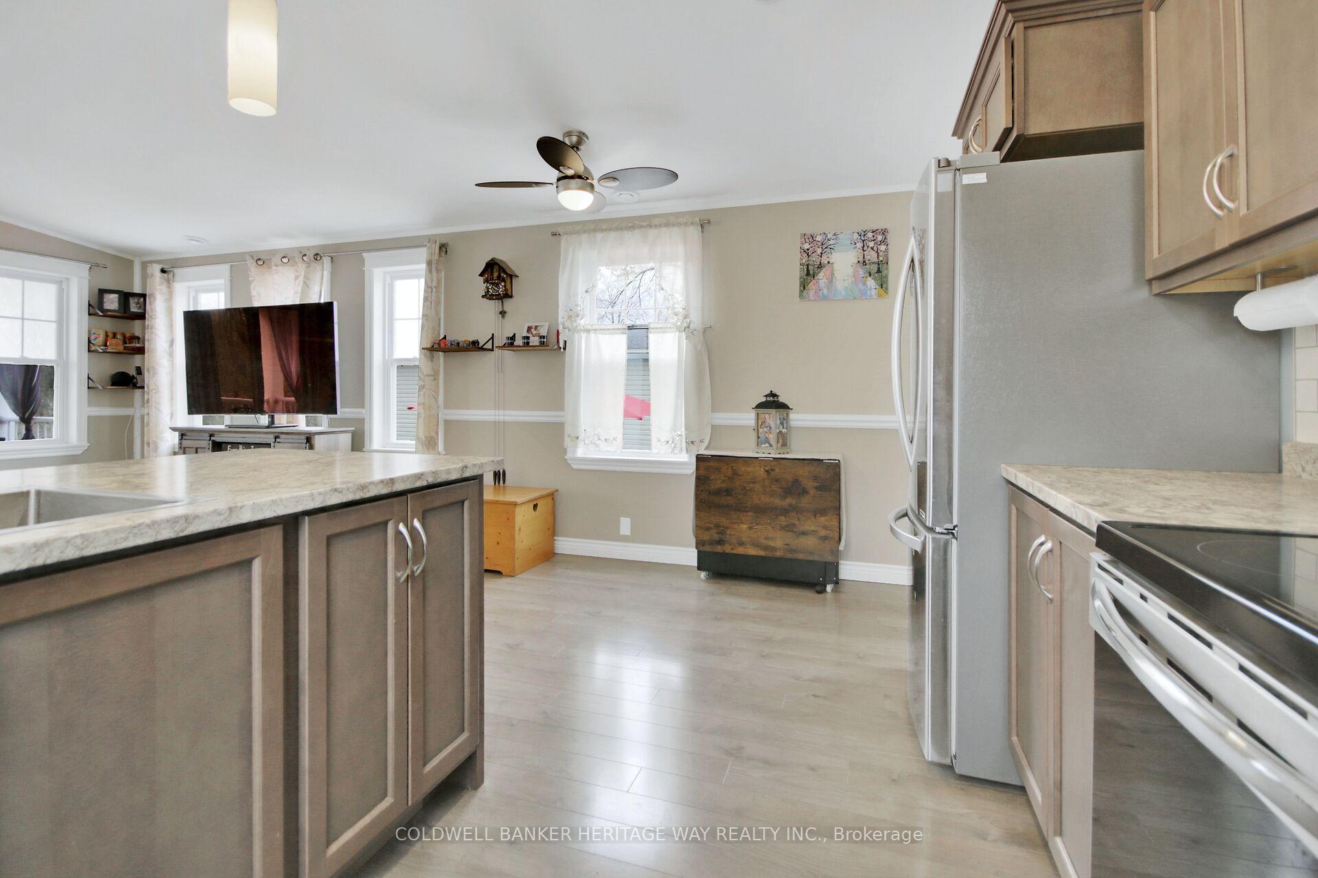 Photo 14 of 5 Maplewood Street, Beckwith, Beckwith Twp — HOMEH