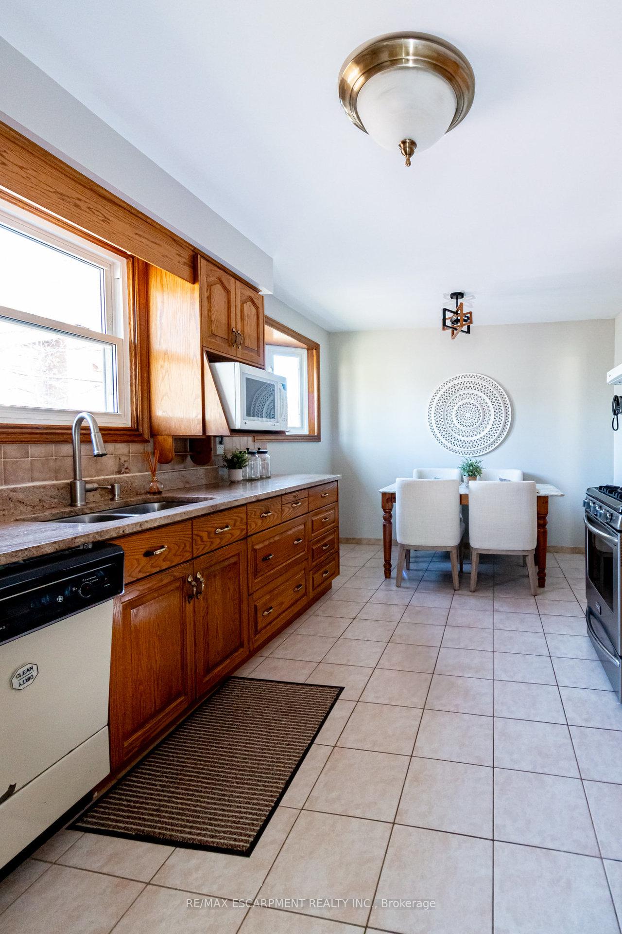 Photo 23 of 16 Billington Crescent, Hamilton, Berrisfield — HOMEH