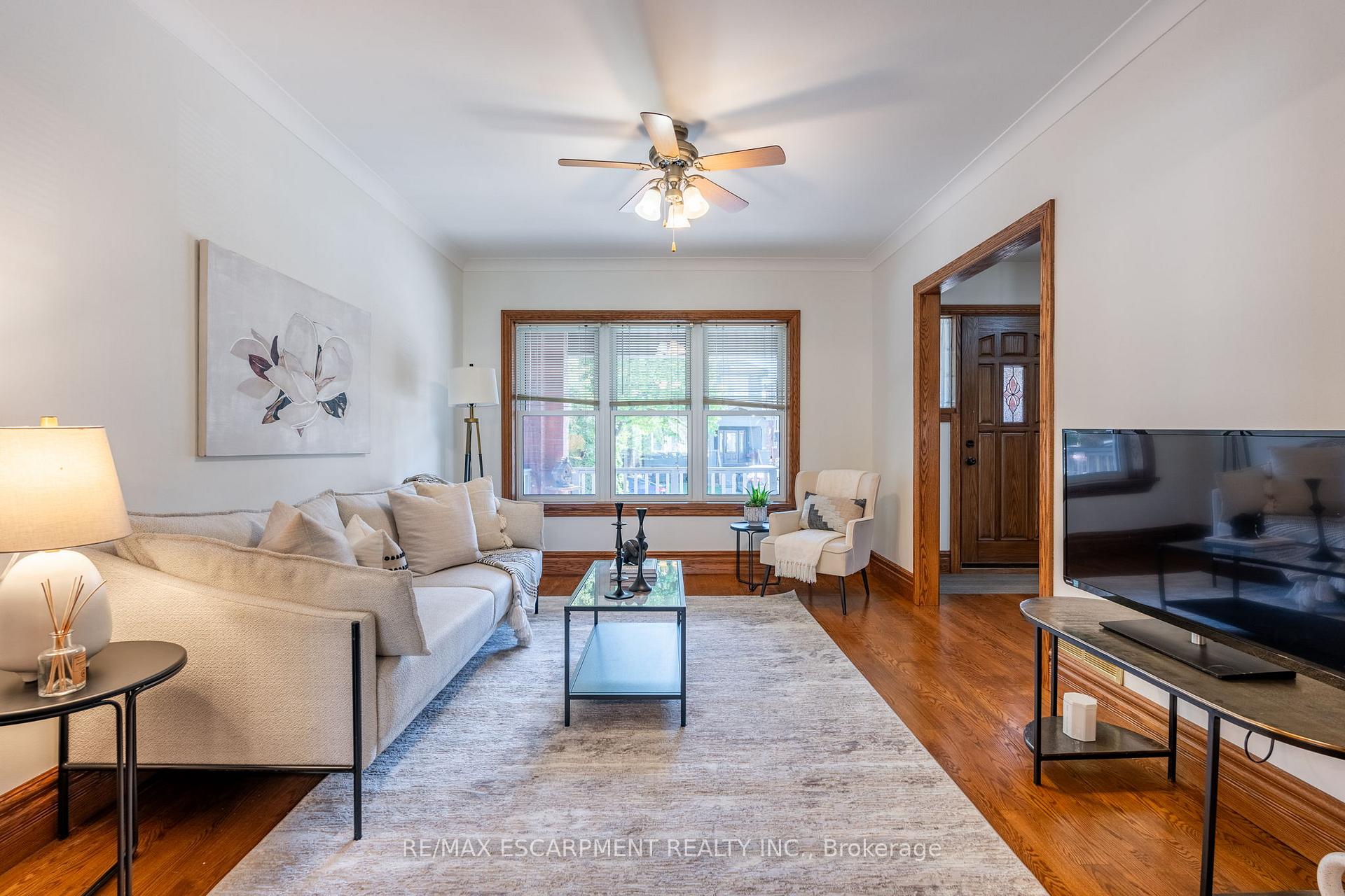 Photo 4 of 192 Ottawa Street S, Hamilton, Delta — HOMEH