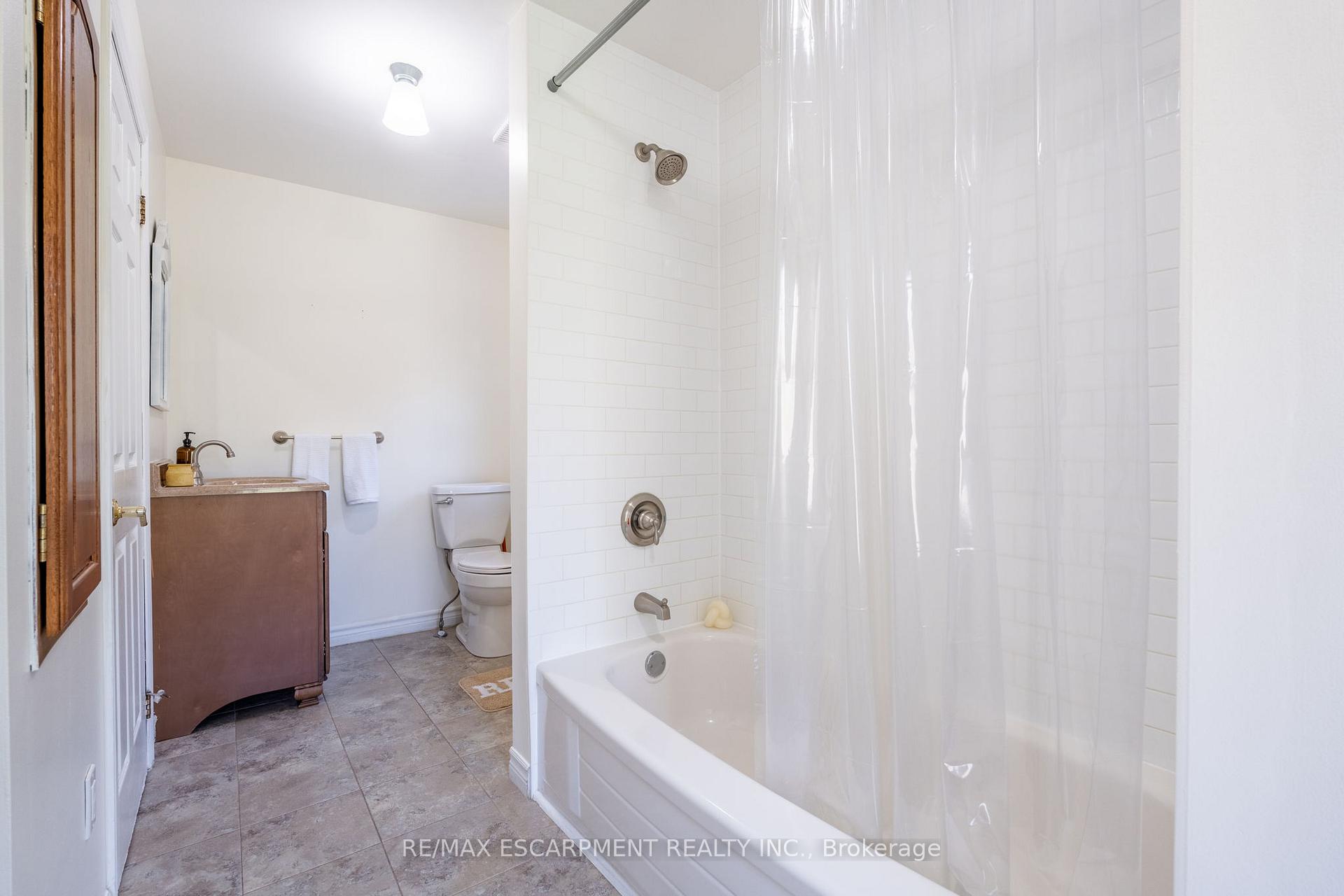 Photo 17 of 192 Ottawa Street S, Hamilton, Delta — HOMEH