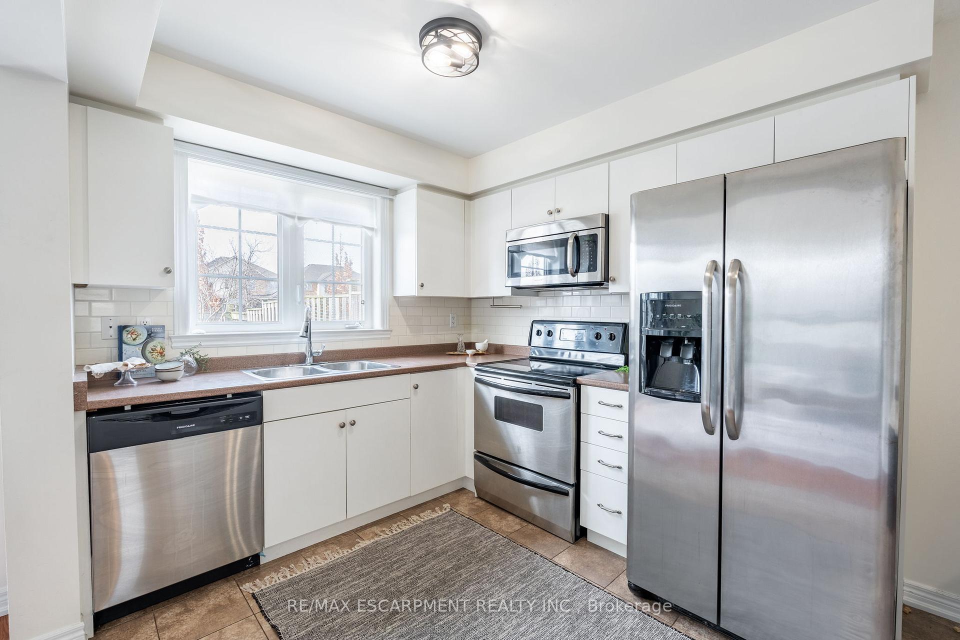 Photo 9 of Unit 48, 222 Fall Fair Way, Hamilton, Binbrook — HOMEH