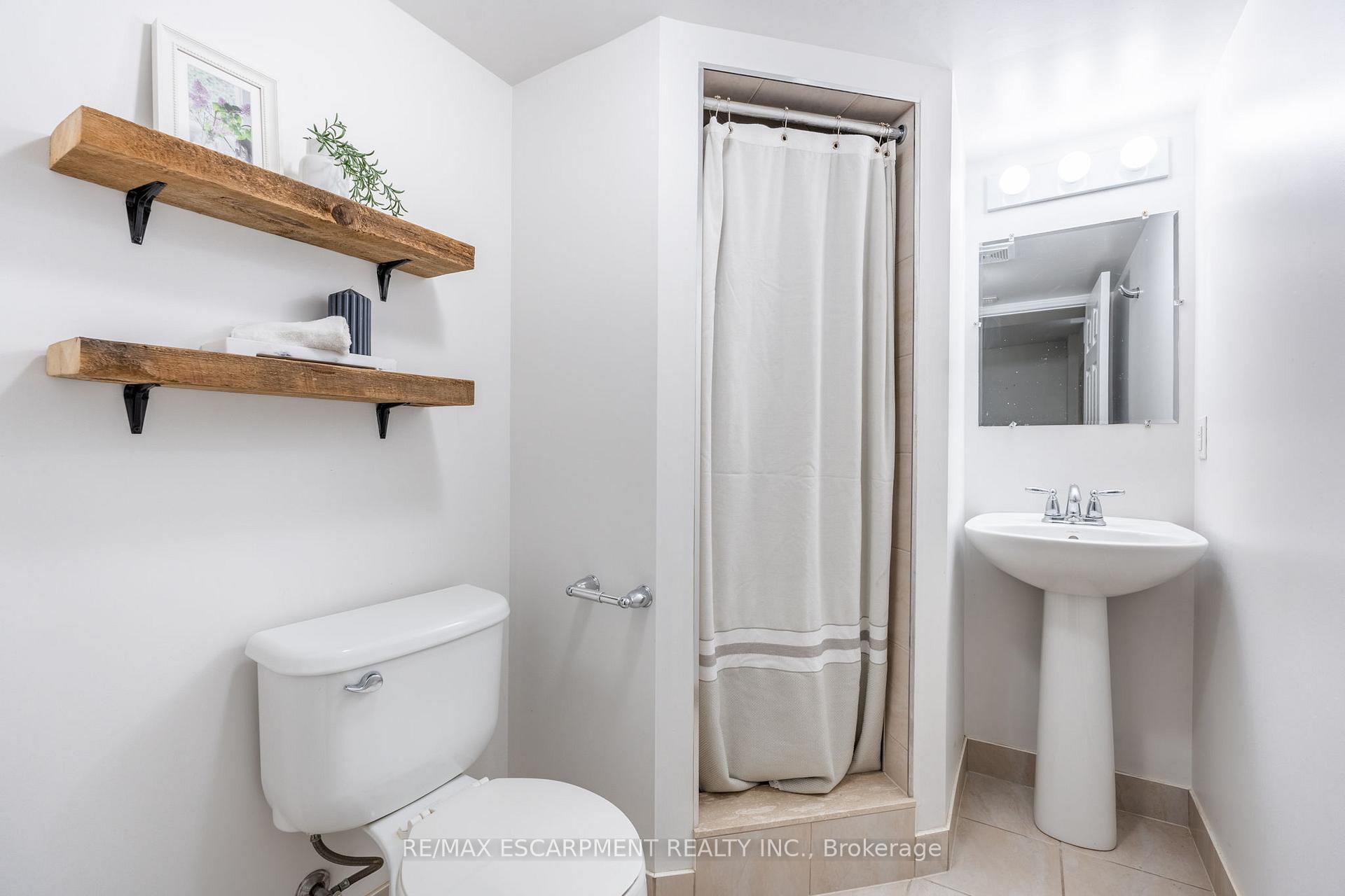 Photo 32 of Unit 48, 222 Fall Fair Way, Hamilton, Binbrook — HOMEH