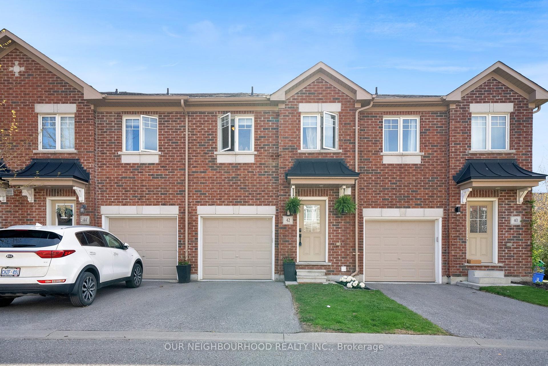 Photo 19 of 42 Markham Trail, Clarington, Bowmanville — HOMEH