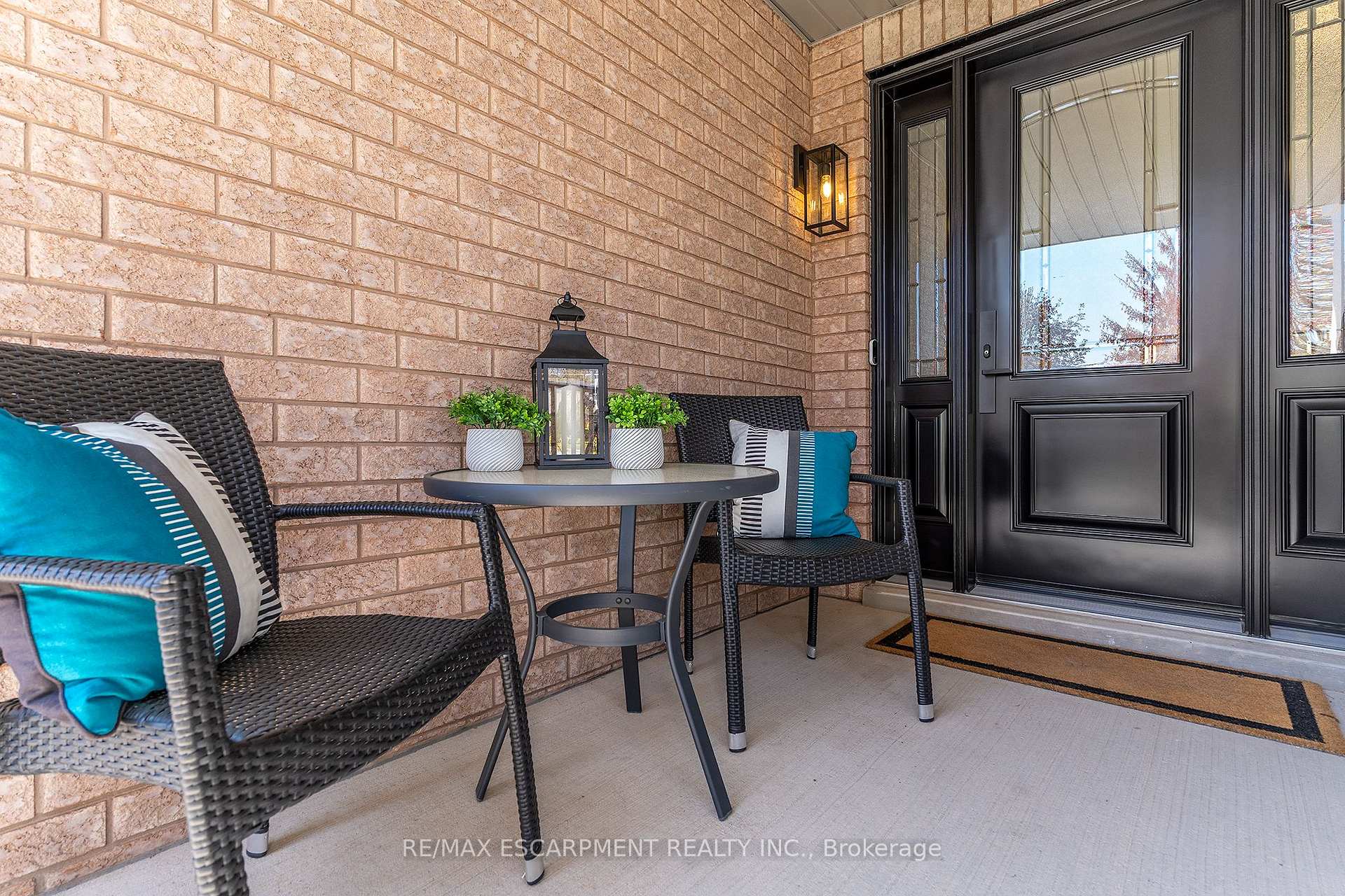 Photo 14 of 152 Moore Crescent, Hamilton, Ancaster — HOMEH