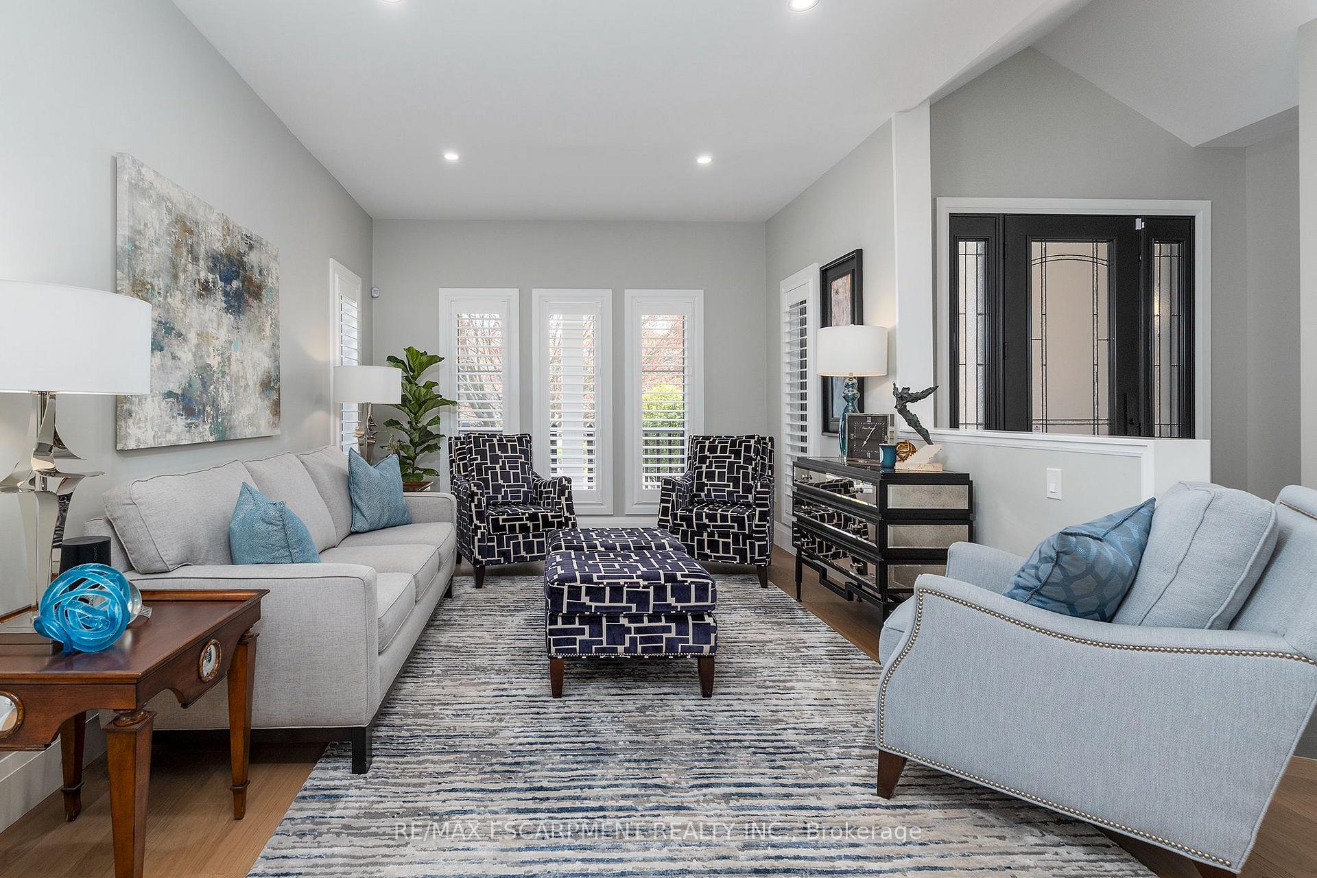 Photo 4 of 152 Moore Crescent, Hamilton, Ancaster — HOMEH