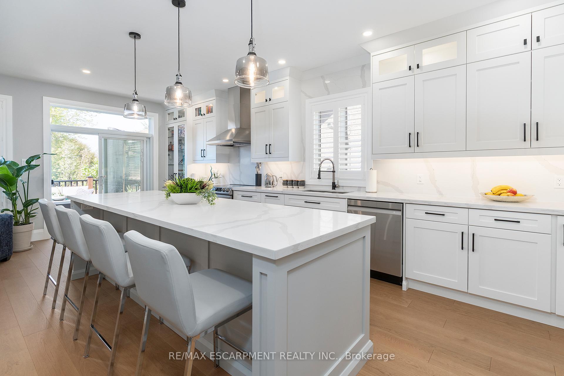 Photo 16 of 152 Moore Crescent, Hamilton, Ancaster — HOMEH