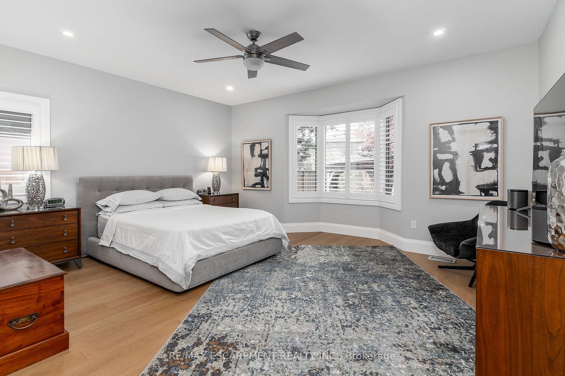 Photo 12 of 152 Moore Crescent, Hamilton, Ancaster — HOMEH