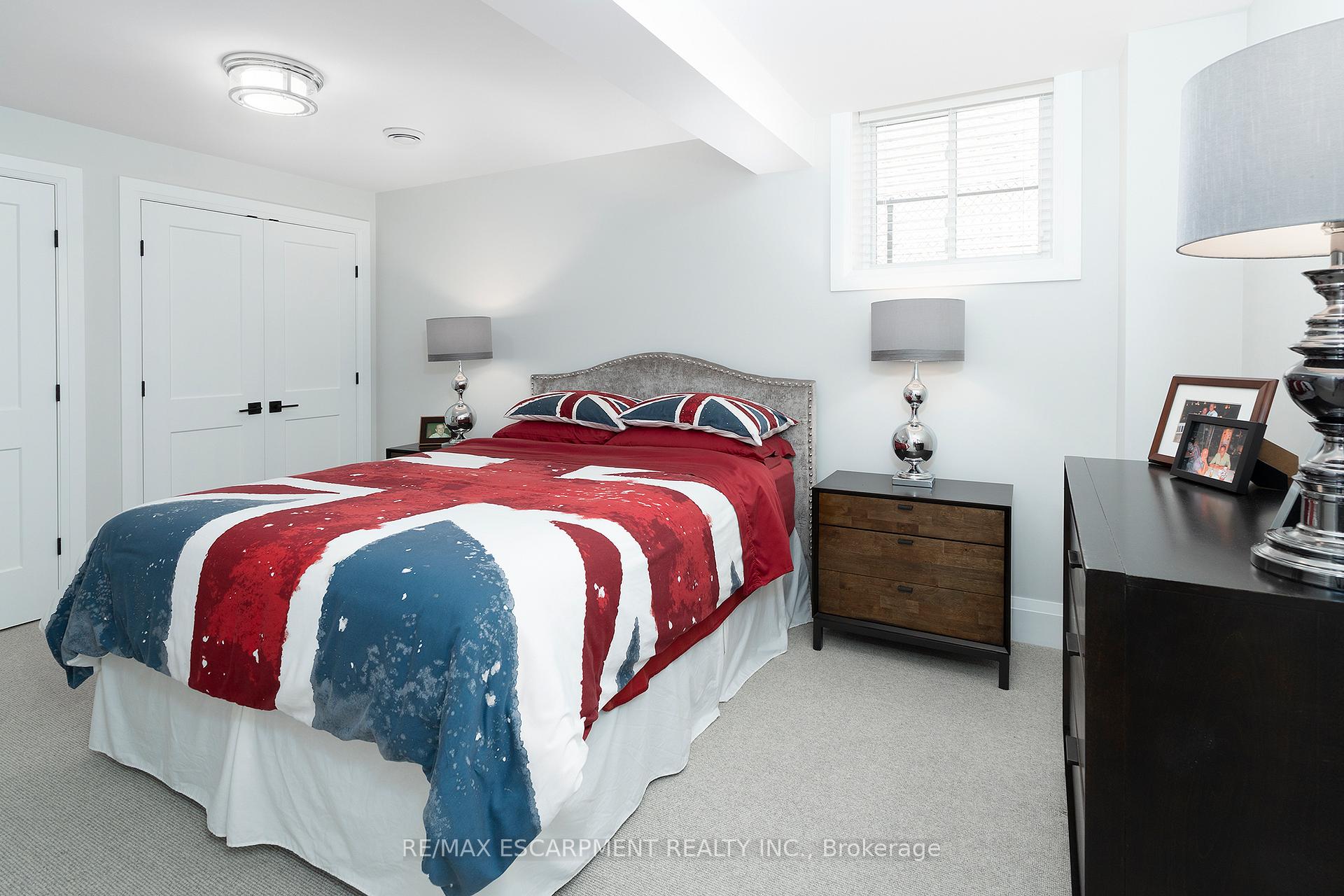 Photo 25 of 152 Moore Crescent, Hamilton, Ancaster — HOMEH