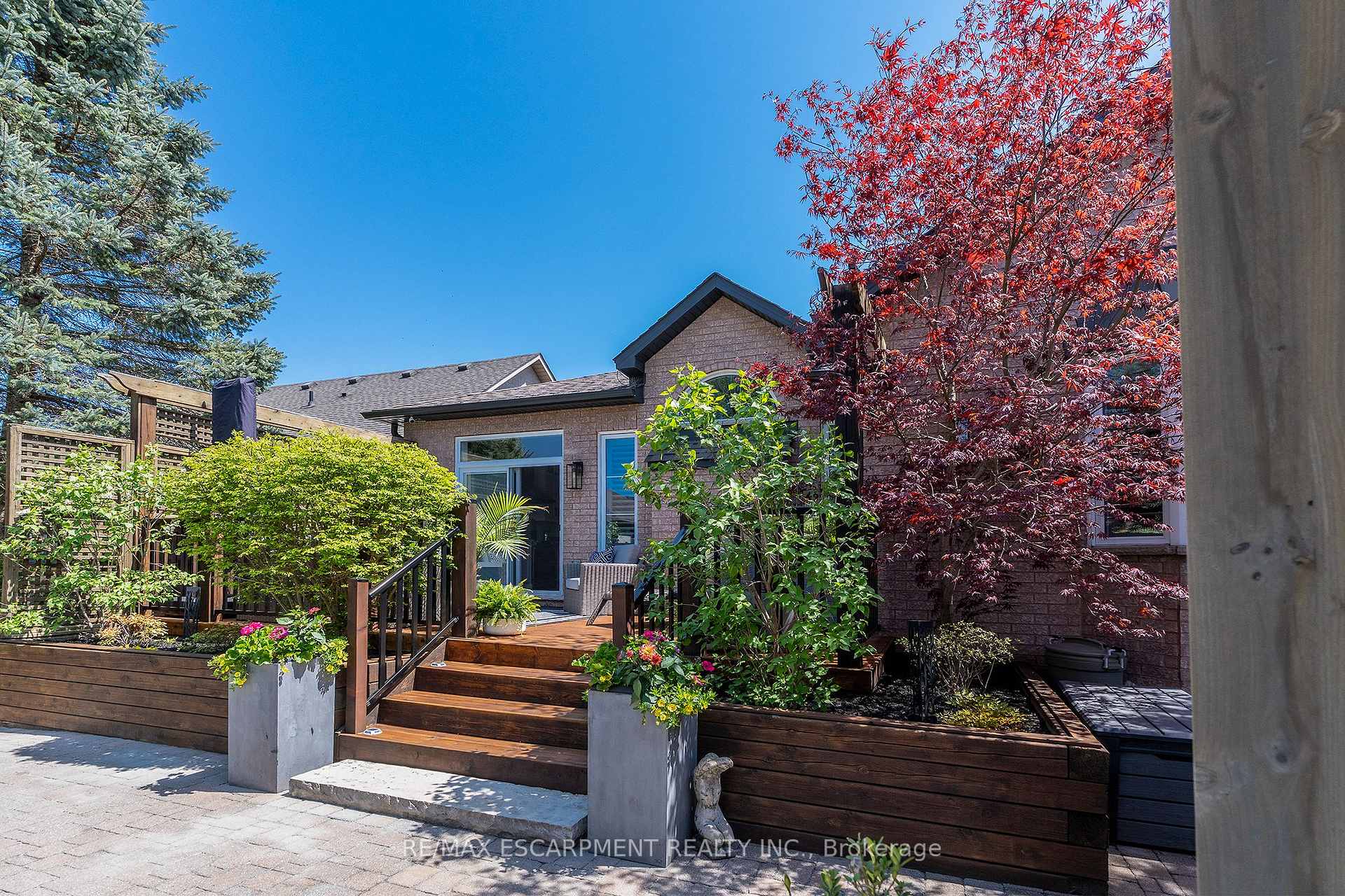 Photo 35 of 152 Moore Crescent, Hamilton, Ancaster — HOMEH