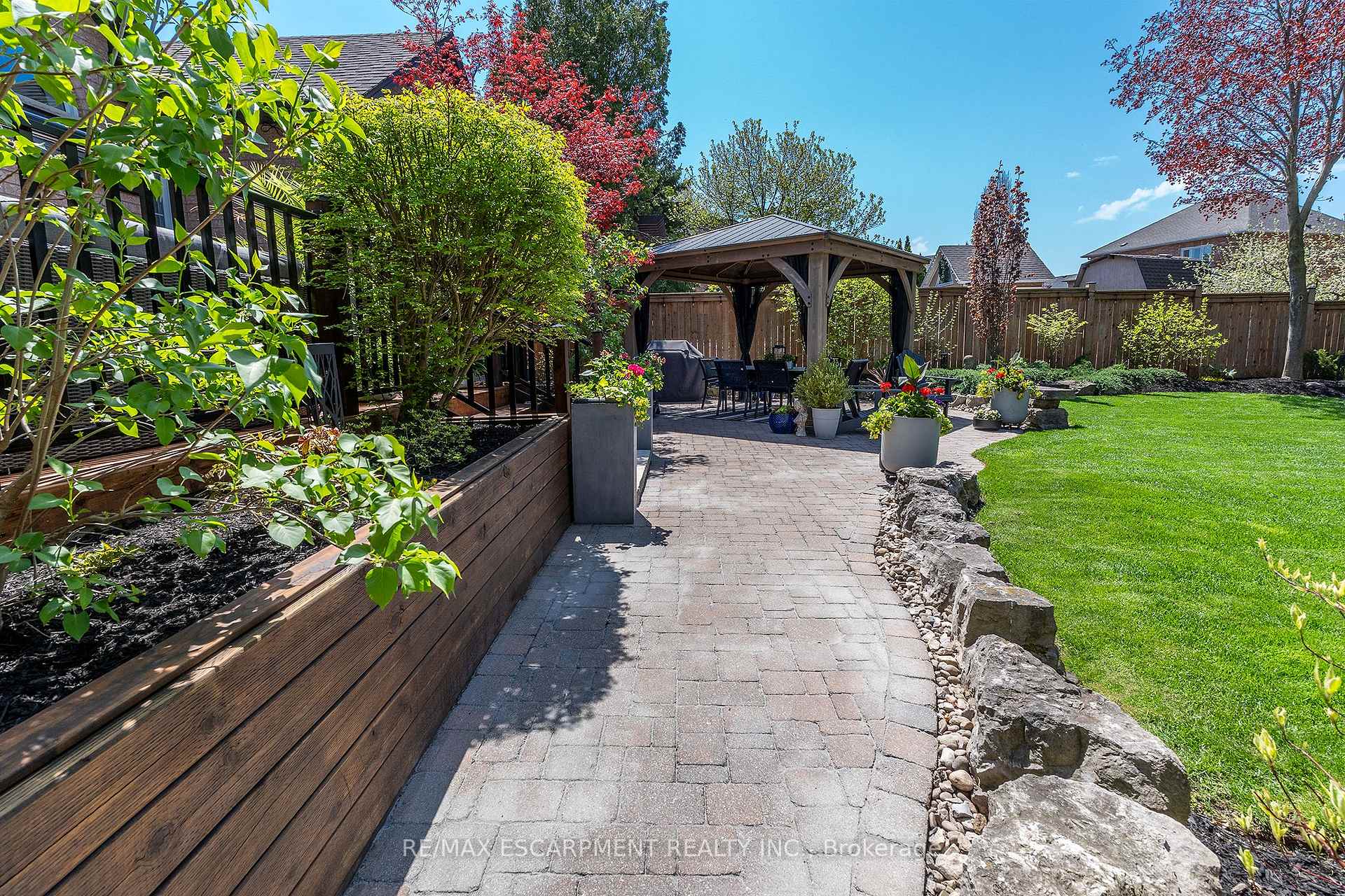 Photo 48 of 152 Moore Crescent, Hamilton, Ancaster — HOMEH