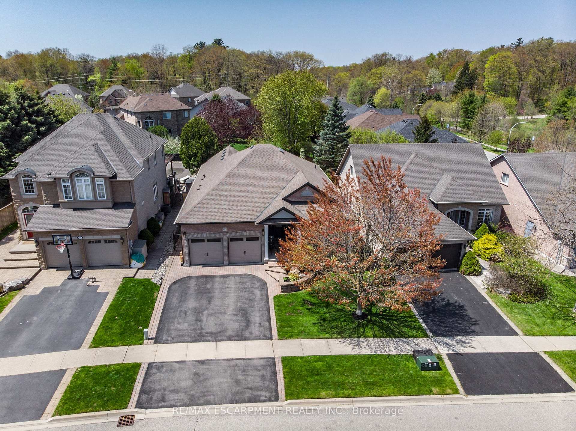 Photo 44 of 152 Moore Crescent, Hamilton, Ancaster — HOMEH