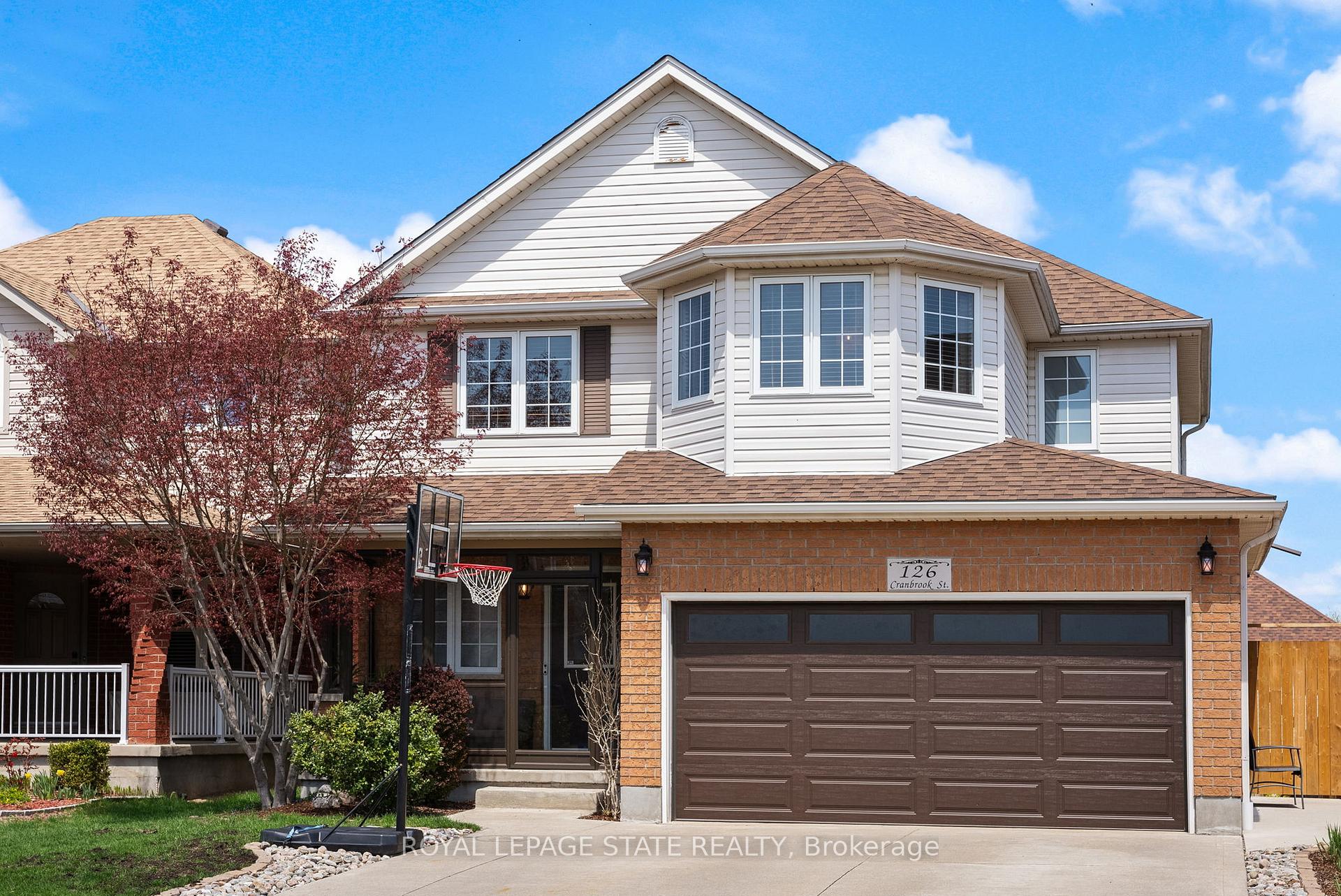 Photo 3 of 126 Cranbrook Street, Kitchener — HOMEH