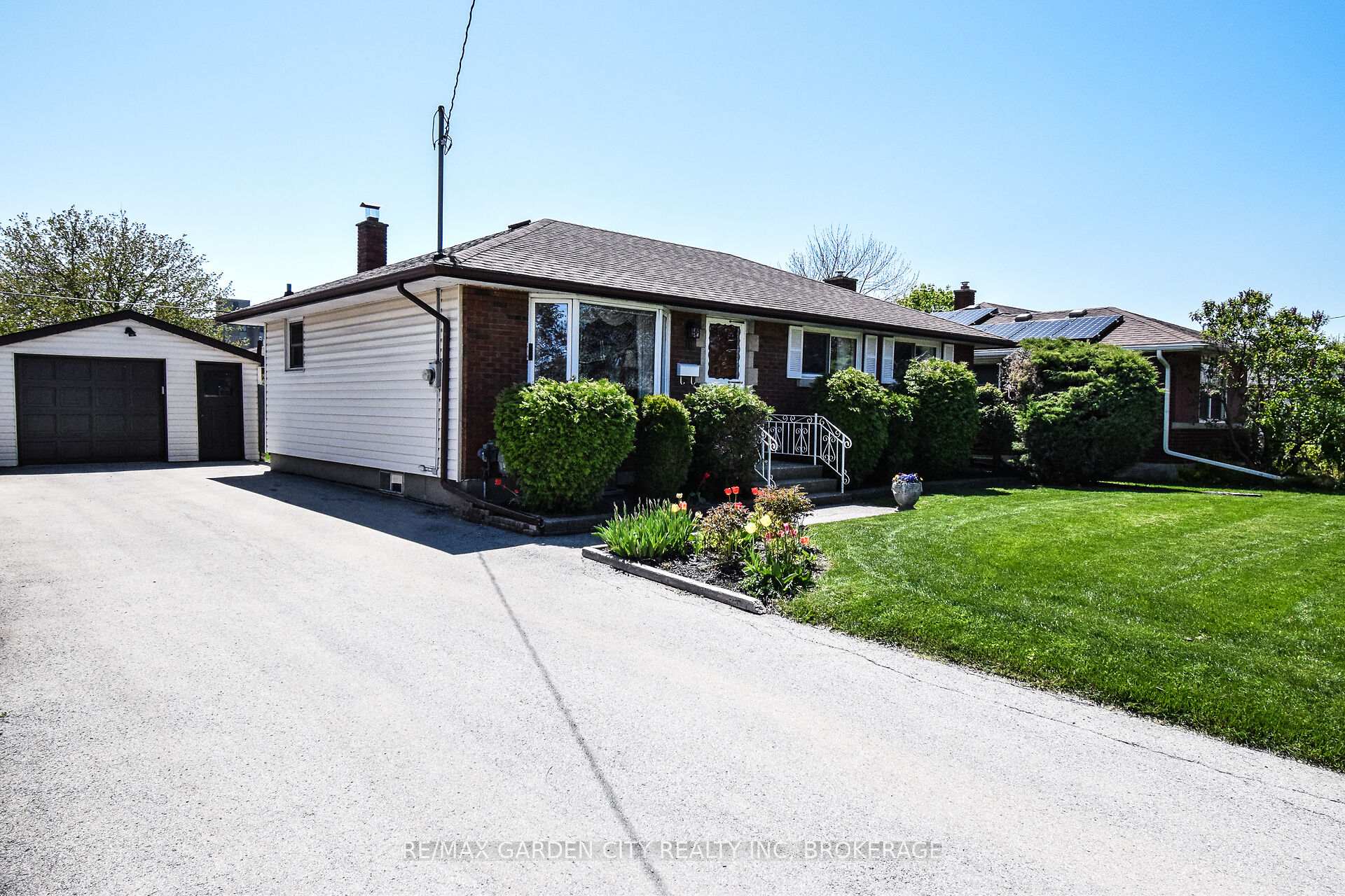 Photo 23 of 18 Ridgeview Avenue, St. Catharines, Carlton/Bunting — HOMEH