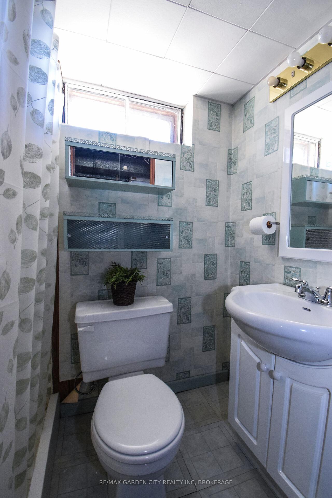 Photo 31 of 18 Ridgeview Avenue, St. Catharines, Carlton/Bunting — HOMEH
