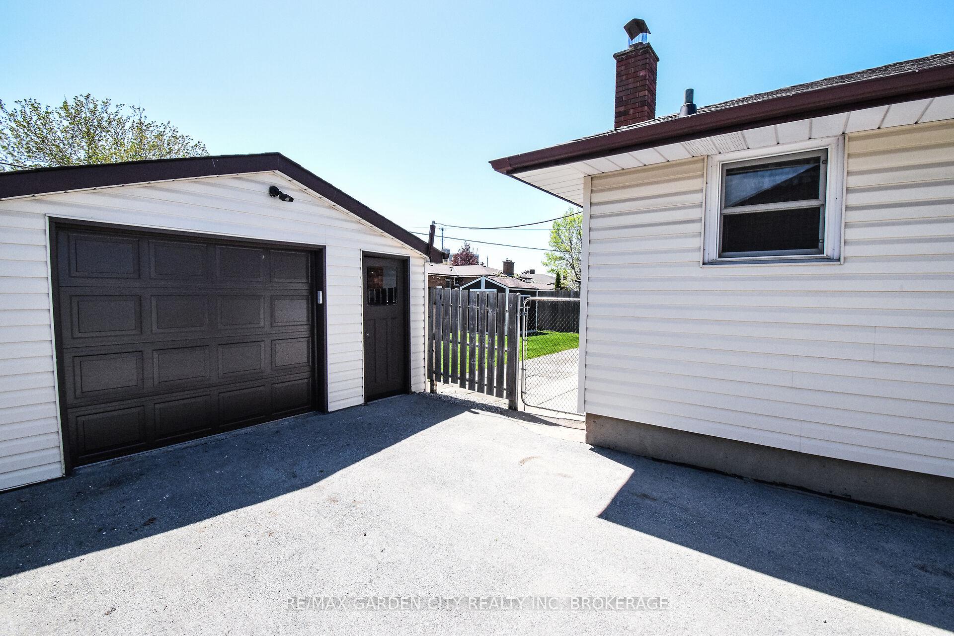 Photo 35 of 18 Ridgeview Avenue, St. Catharines, Carlton/Bunting — HOMEH