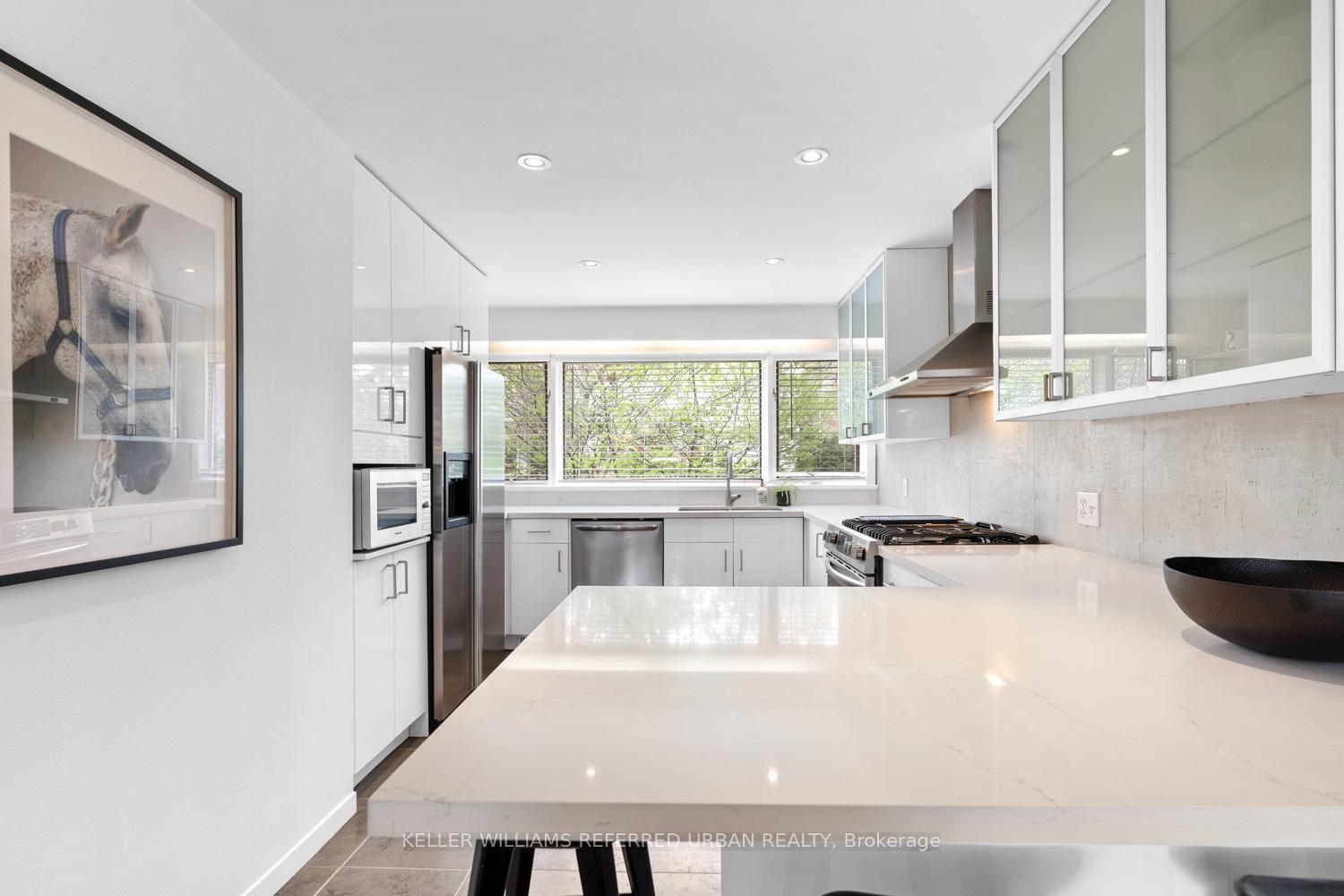 Photo 6 of 95 Bedford Park Avenue, Toronto, Lawrence Park North — HOMEH