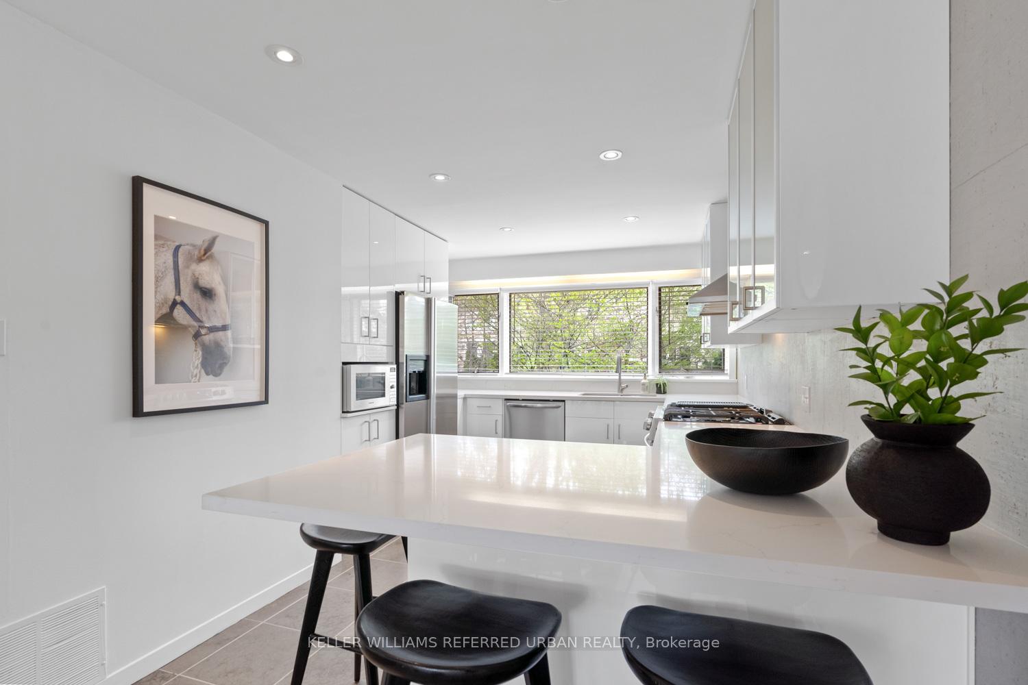 Photo 33 of 95 Bedford Park Avenue, Toronto, Lawrence Park North — HOMEH