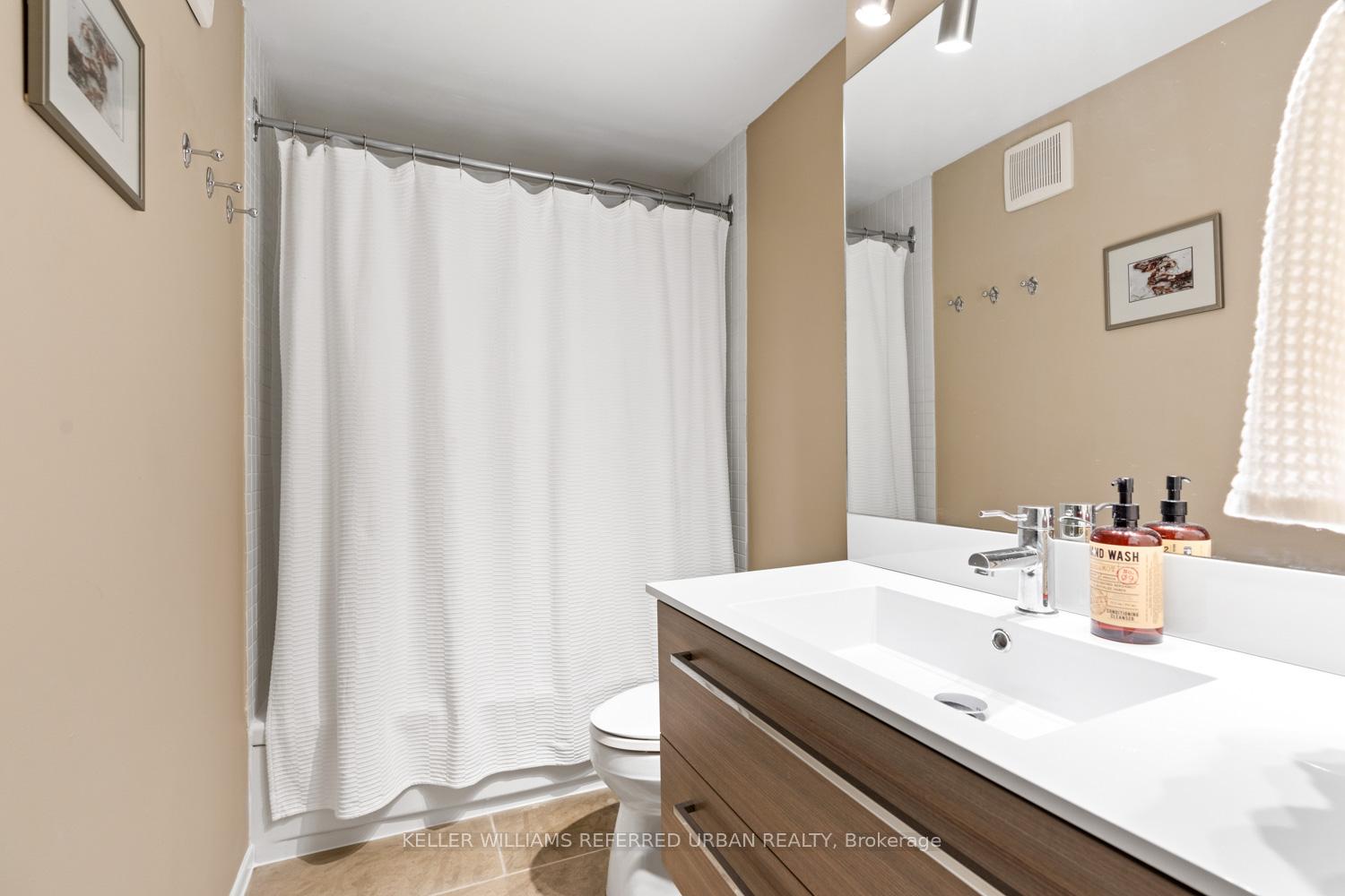 Photo 19 of 95 Bedford Park Avenue, Toronto, Lawrence Park North — HOMEH