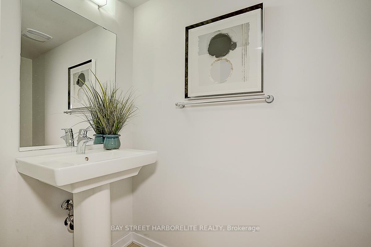 Photo 17 of 42 Crafter Crescent, Hamilton, Stoney Creek Mountain — HOMEH