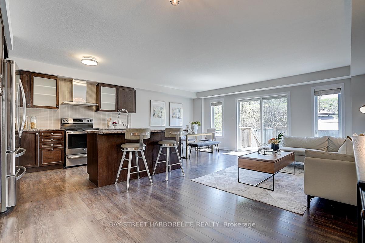 Photo 14 of 42 Crafter Crescent, Hamilton, Stoney Creek Mountain — HOMEH