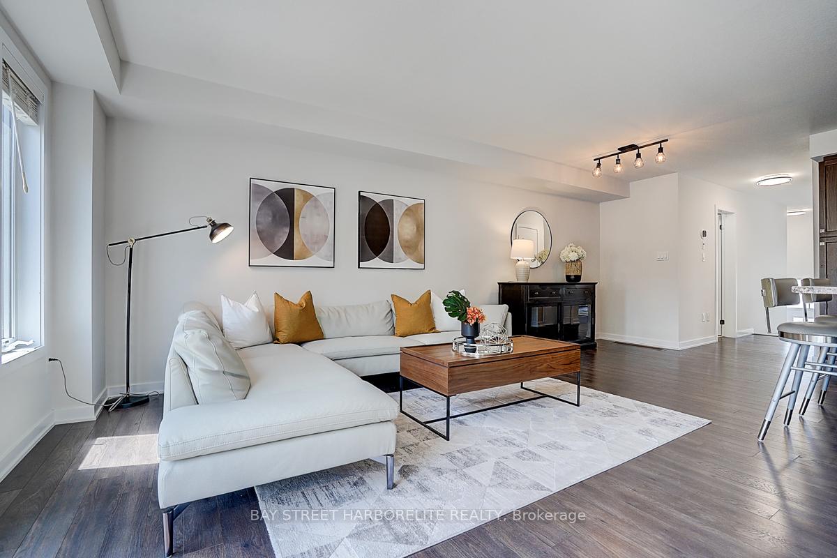 Photo 12 of 42 Crafter Crescent, Hamilton, Stoney Creek Mountain — HOMEH