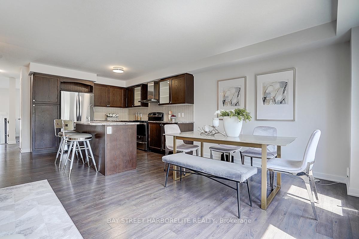 Photo 2 of 42 Crafter Crescent, Hamilton, Stoney Creek Mountain — HOMEH