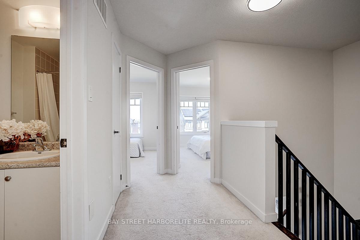 Photo 9 of 42 Crafter Crescent, Hamilton, Stoney Creek Mountain — HOMEH
