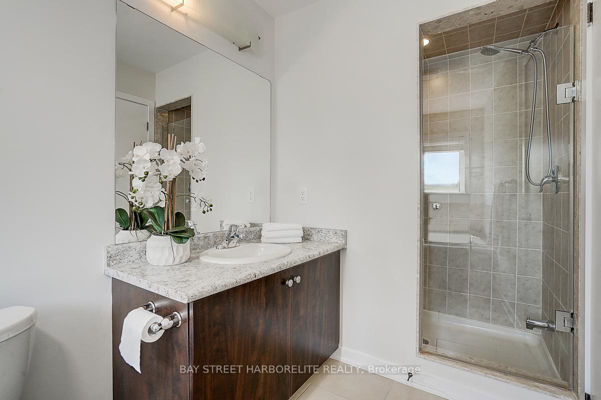 Photo 24 of 42 Crafter Crescent, Hamilton, Stoney Creek Mountain — HOMEH