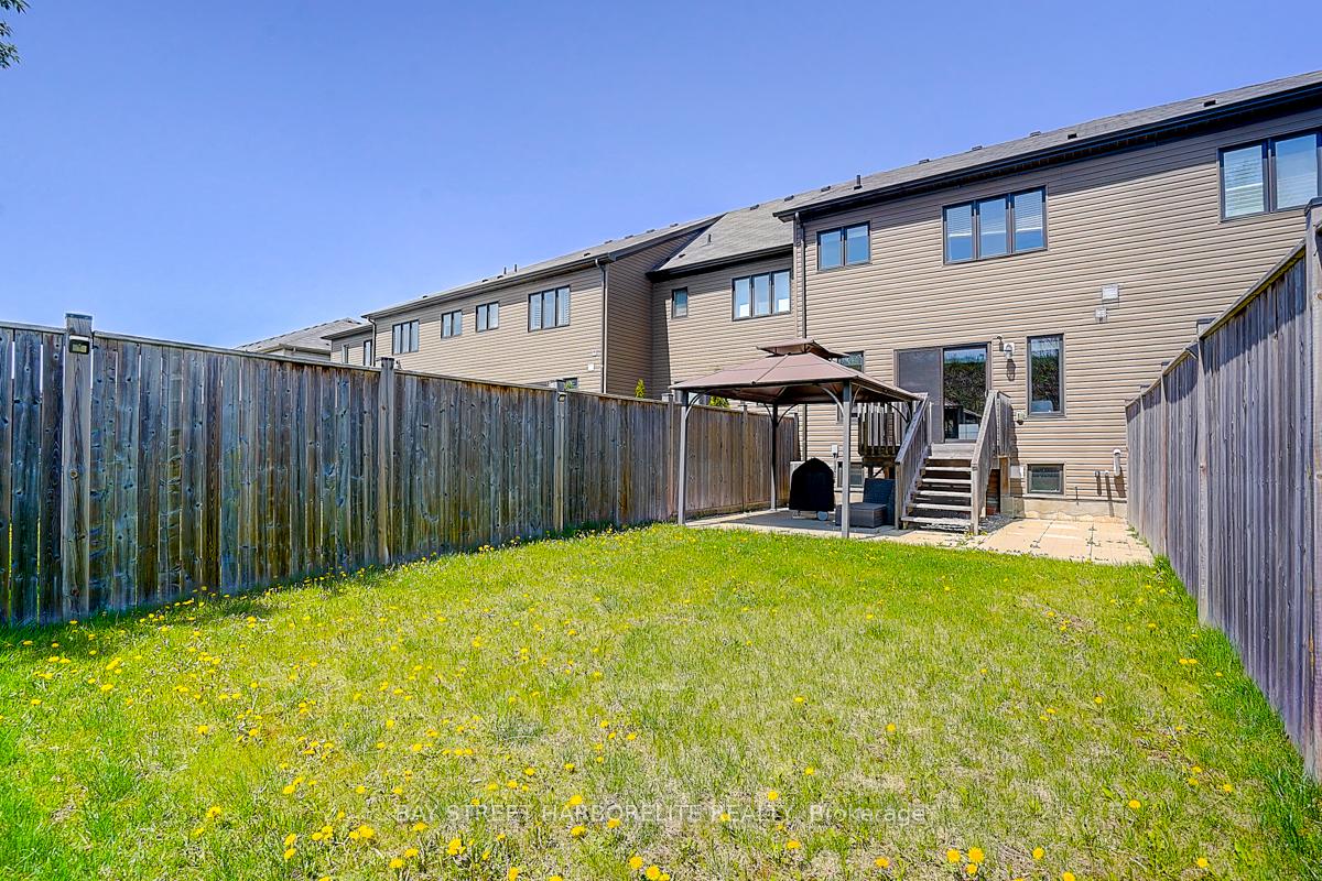Photo 30 of 42 Crafter Crescent, Hamilton, Stoney Creek Mountain — HOMEH