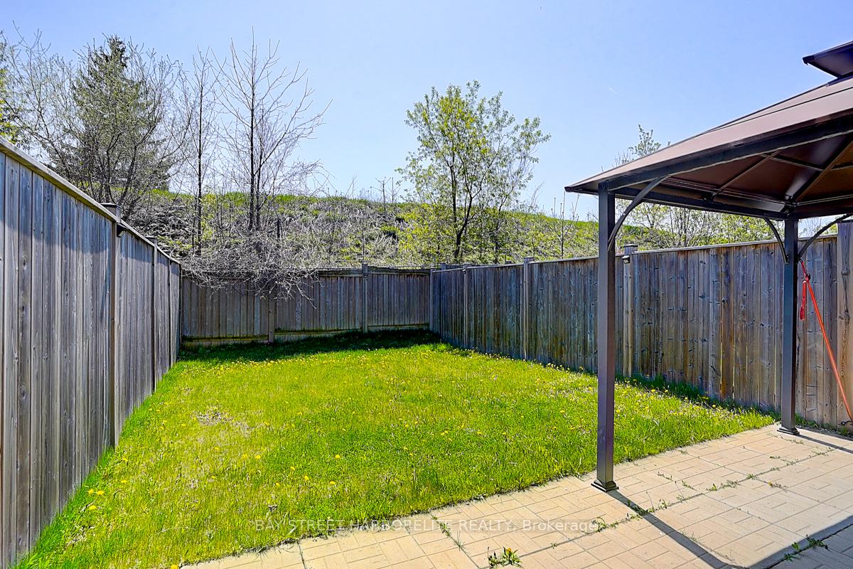 Photo 25 of 42 Crafter Crescent, Hamilton, Stoney Creek Mountain — HOMEH