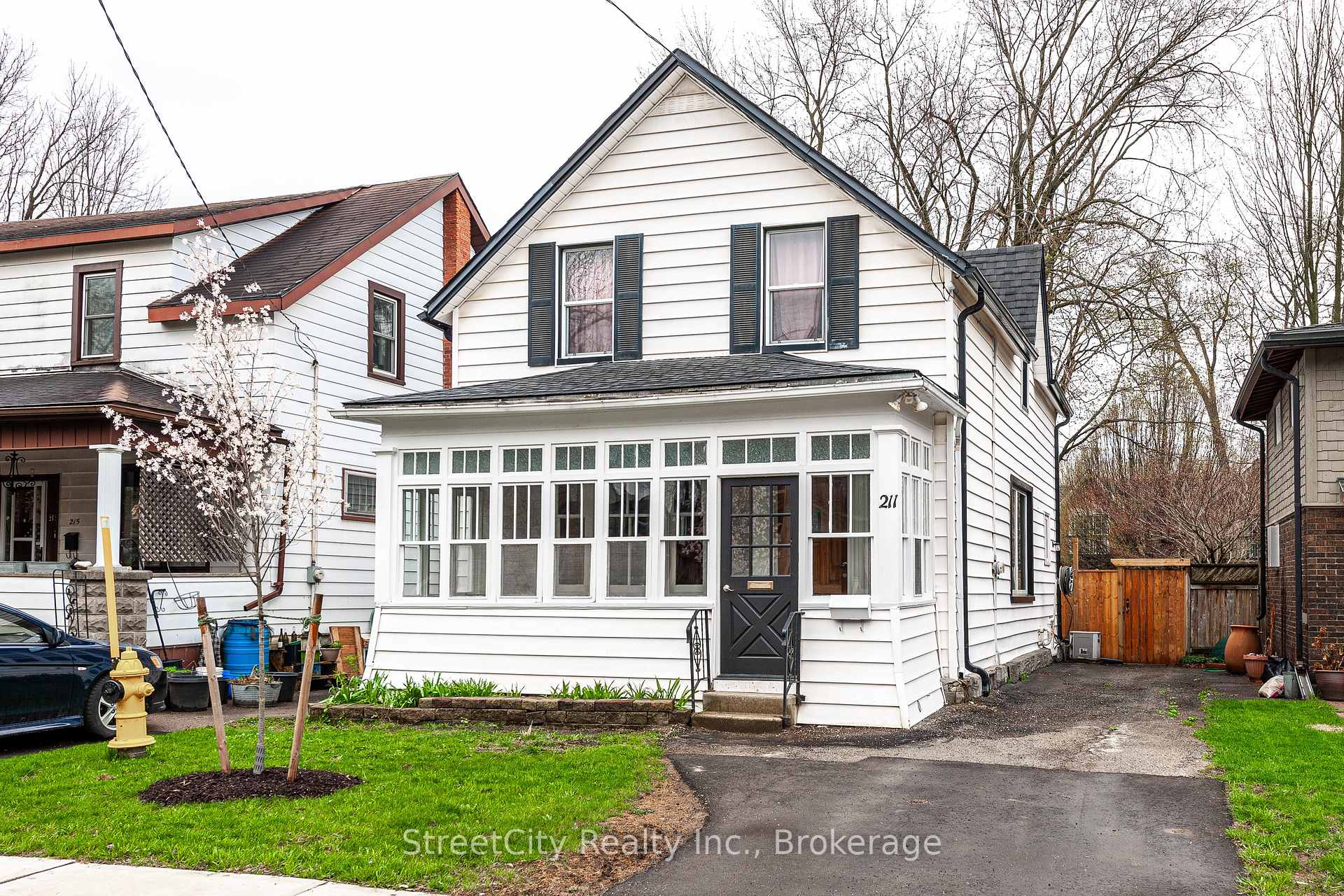 Photo 1 of 211 Albert Street, Stratford — HOMEH
