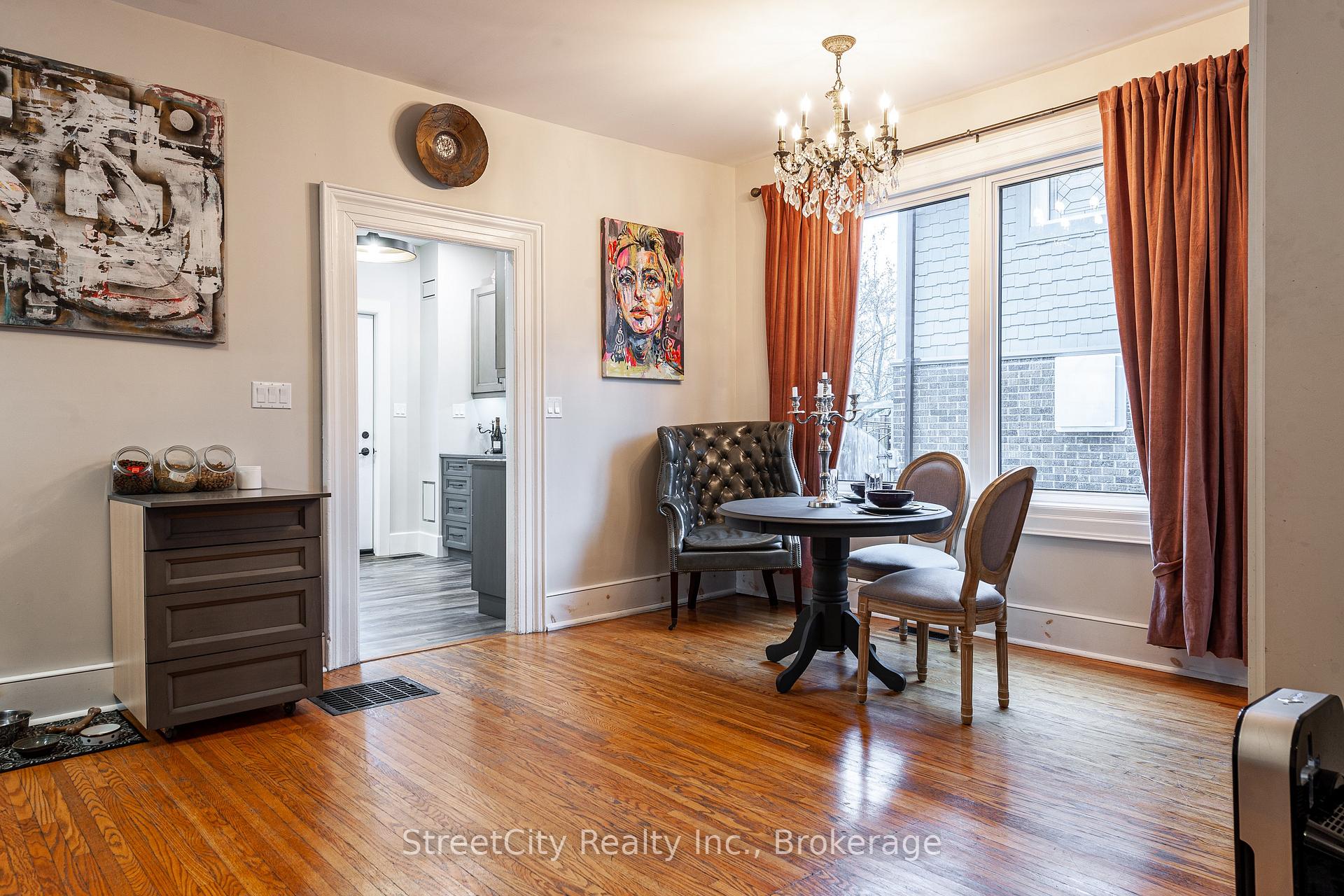 Photo 8 of 211 Albert Street, Stratford — HOMEH