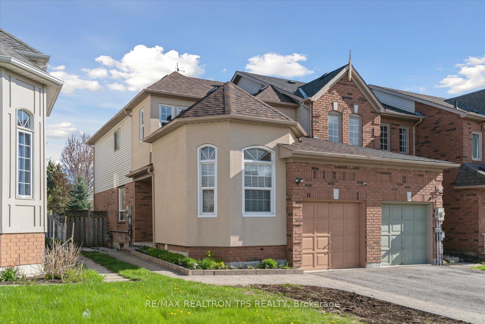 Photo 36 of 11 Jays Drive, Whitby, Williamsburg — HOMEH