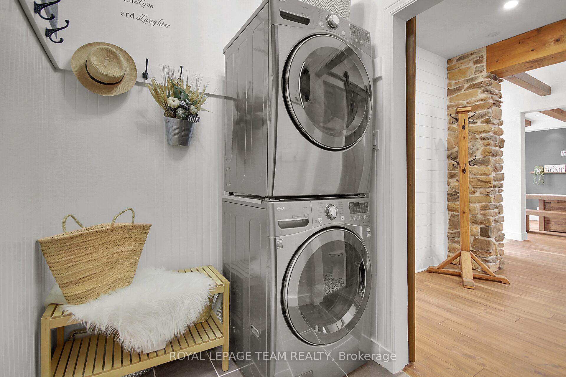 Photo 3 of 4184 Wolfe Point Way, Ottawa, Riverside South/Gloucester Glen — HOMEH