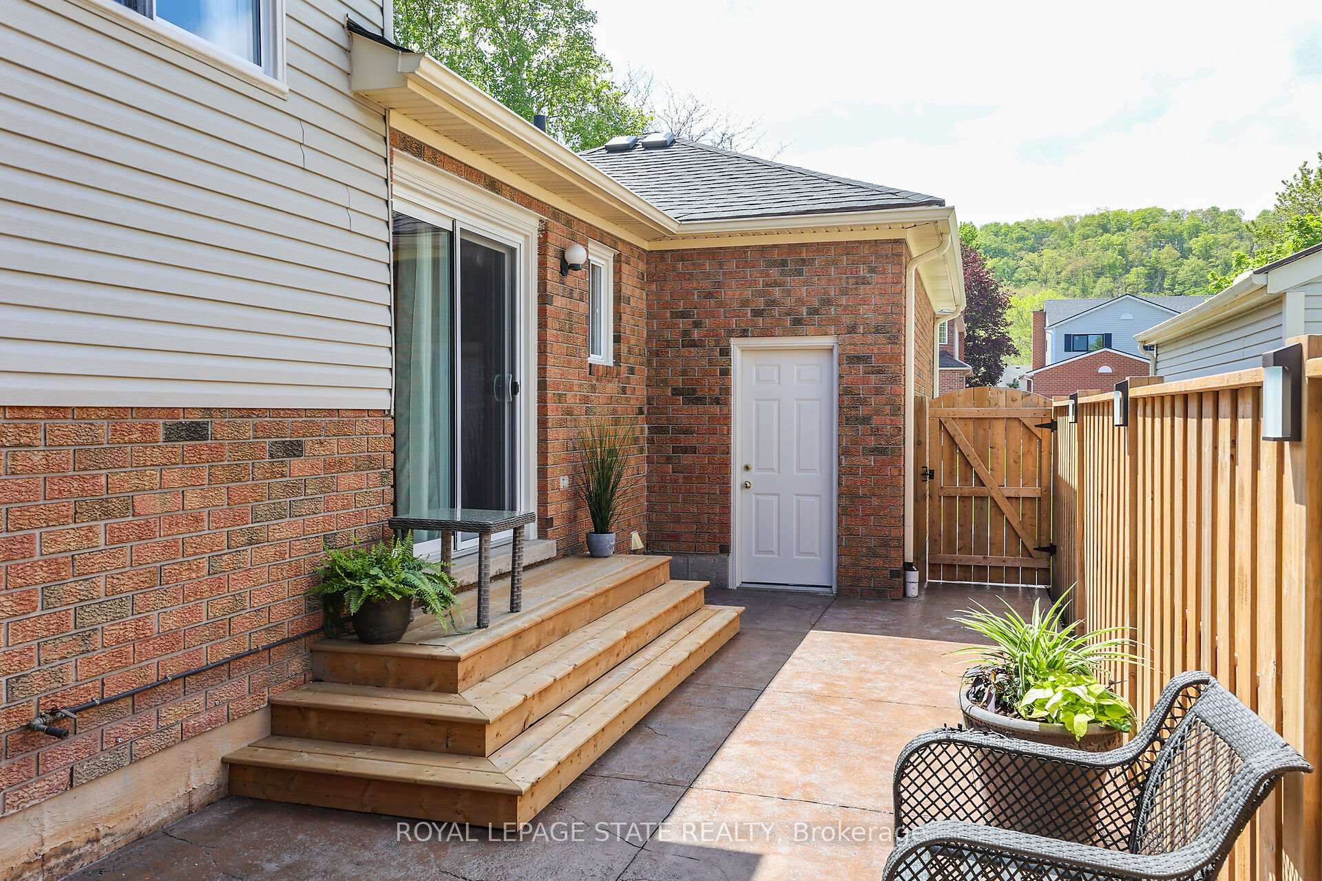 Photo 14 of 50 Pleasant Grove Terrace, Grimsby, Grimsby East — HOMEH