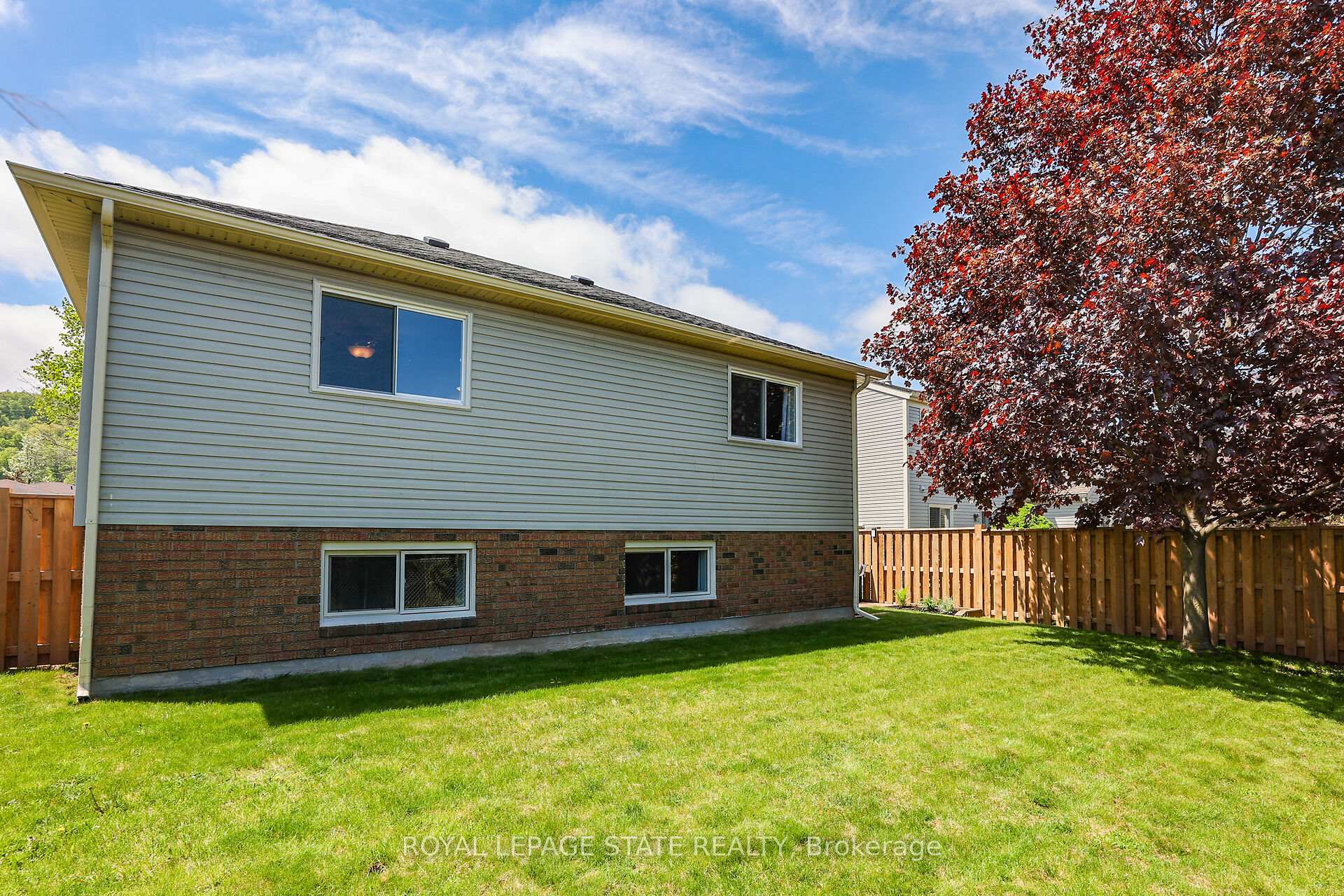 Photo 38 of 50 Pleasant Grove Terrace, Grimsby, Grimsby East — HOMEH