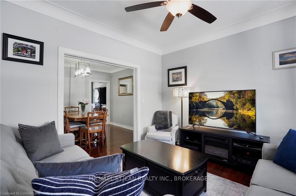 Photo 5 of 158 Avondale Street, Hamilton, Crown Point — HOMEH